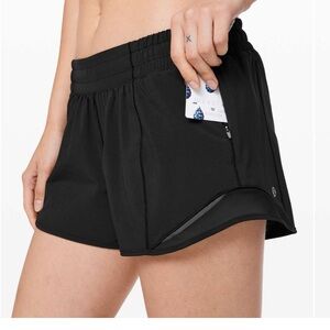 Lululemon Hotty Hot Short II Long 4" black size 6